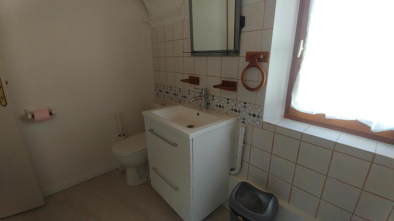 Apartment Meuble De Tourisme Au Coeur Du Village A , Bearn Aramits