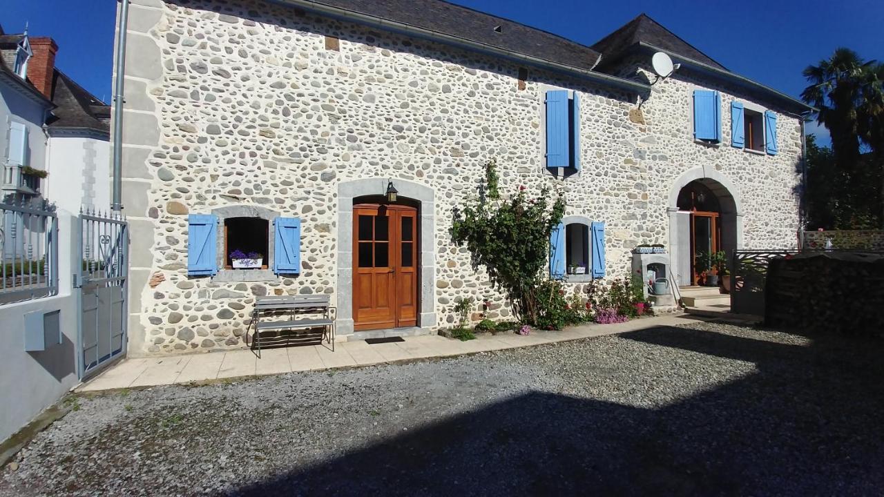 Apartment Meuble De Tourisme Au Coeur Du Village A , Bearn Aramits